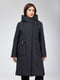 Водостійке чорне пальто з асиметричною застібкою-блискавкою | 6710524 | фото 3