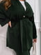Темно-зелений костюм: вільний жакет з поясом та завужені штани | 6712251 | фото 3