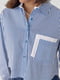 Укорочена синя сорочка в смужку із двома кишенями | 6721598 | фото 4