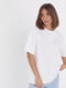 Однотонная белая футболка в стиле oversize | 6721636 | фото 6