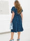 Темно-синя сукня-міді в горошок з рюшами та поясом | 6721834 | фото 4
