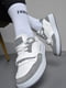 Кросівки біло-сірого кольору на шнурівці | 6725739