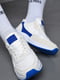 Кроссовки бело-синие на шнуровке | 6725744 | фото 2