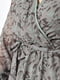 Сукня кольору хакі з листям | 6725876 | фото 4