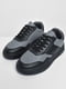 Кросівки чорно-сірого кольору на шнурівці | 6725974 | фото 2