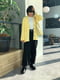 Желтый кардиган на пуговицах, расклешенные рукава и накладные карманы | 6729751 | фото 18