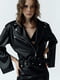 Короткое черное платье-куртка из искусственной кожи на молнии | 6729785 | фото 4