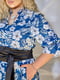 Синя сукня в квітковий принт з рюшами та коміром-стійкою | 6730639 | фото 4