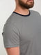 Бавовняна смугаста футболка з однотонною окантовкою горловини | 6728300 | фото 4