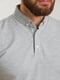 Фактурная серая футболка-поло с контрастными узкими полосками | 6728325 | фото 3