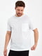 Базовая белая футболка с накладным карманом | 6728855 | фото 5