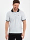 Белая футболка-поло в принт с контрастным воротником и логотипом бренда | 6728931 | фото 4