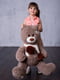 Ведмедик з латками плюшевий із сердечком "Эндрю" (80 см) - капучіно | 6735812 | фото 3