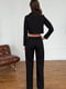 Чорний комплект із костюмної тканини: укорочений двобортний жакет та штани | 6735907 | фото 3