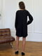 Чорна А-силуетна сукня з мереживним оздобленням та прозорими вставками на рукавах | 6735917 | фото 3
