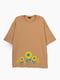 Темно-бежева футболка оверсайз в соняшники | 6742583 | фото 5