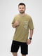 Бавовняна футболка кольору хакі з принтом | 6740229 | фото 2