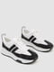 Бело-черные кроссовки на белой подошве | 6759347 | фото 3
