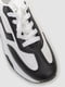 Бело-черные кроссовки на шнуровке | 6759351 | фото 2