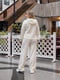 Костюм-двойка “Елиза” белый из структурированного трикотажа: худи и брюки | 6759748 | фото 5