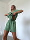 Лляний костюм оливкового кольору: сорочка та шорти | 6763975 | фото 2