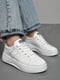 Кросівки білого кольору на шнурівці | 6769268 | фото 2