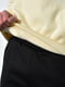 Трикотажний двокольоровий костюм на флісі: худі і джогери | 6769511 | фото 4