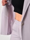 Світло-бузковий класичний костюм: жакет і укорочені штани | 6769780 | фото 4