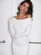 Біла сукня-міді з відкритими плечима силуетного крою | 6775255 | фото 6