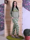 Трикотажна піжама кольору хакі з принтом: світшот і штани | 6780434