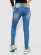 Синие джинсы стандартной посадки с потертостями | 6781866 | фото 4