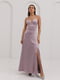Ошатна сукня лілового кольору з розрізом | 6782147 | фото 2