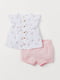 Бело розовый комплект: блузка и шорты | 6782542