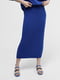Вязаный костюм цвета ультрамарин: джемпер оверсайз и прямая юбка | 6782641 | фото 3