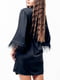 Чорний шовковий халат, прикрашений страусиним пір'ям | 6784277 | фото 2