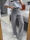 Розкльошені сірі штани з акцентними швами | 6788968 | фото 3