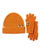 Оранжевый вязаный комплект с вышивкой: шапка и перчатки | 6789205