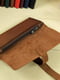 Шкіряний гаманець-клатч коричневого кольору із закруткою | 6797756 | фото 2