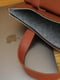 Шкіряний чохол для MacBook коньячного кольору | 6797159 | фото 3