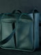 Зеленая сумка шопер из натуральной кожи с двумя карманами | 6797468 | фото 2
