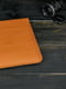 Кожаный чехол янтарного цвета для MacBook | 6798627 | фото 4