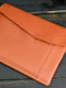 Шкіряний чохол для MacBook кольору коньяк | 6799041 | фото 4