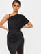 Черное ассиметричное платье с разрезом | 6802399 | фото 4
