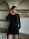 Чорна облягаюча міні-сукня з кулісами по бокам | 6803998 | фото 2