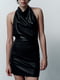 Короткое черное платье с воротником-хомутом и драпированным вырезом | 6804288 | фото 3