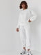 Утеплений білий костюм: світшот та джогери | 6805800 | фото 5