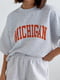 Літній костюм з принтом Michigan: футболка оверсайз та шорти | 6805867 | фото 3