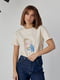 Бежева футболка, прикрашена принтом “Дівчина з сережкою” | 6806061 | фото 8