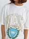 Бавовняна футболка оверсайз молочного кольору з написом West | 6806164 | фото 4