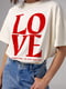 Бавовняна футболка кремового кольору з написом Love | 6806172 | фото 4